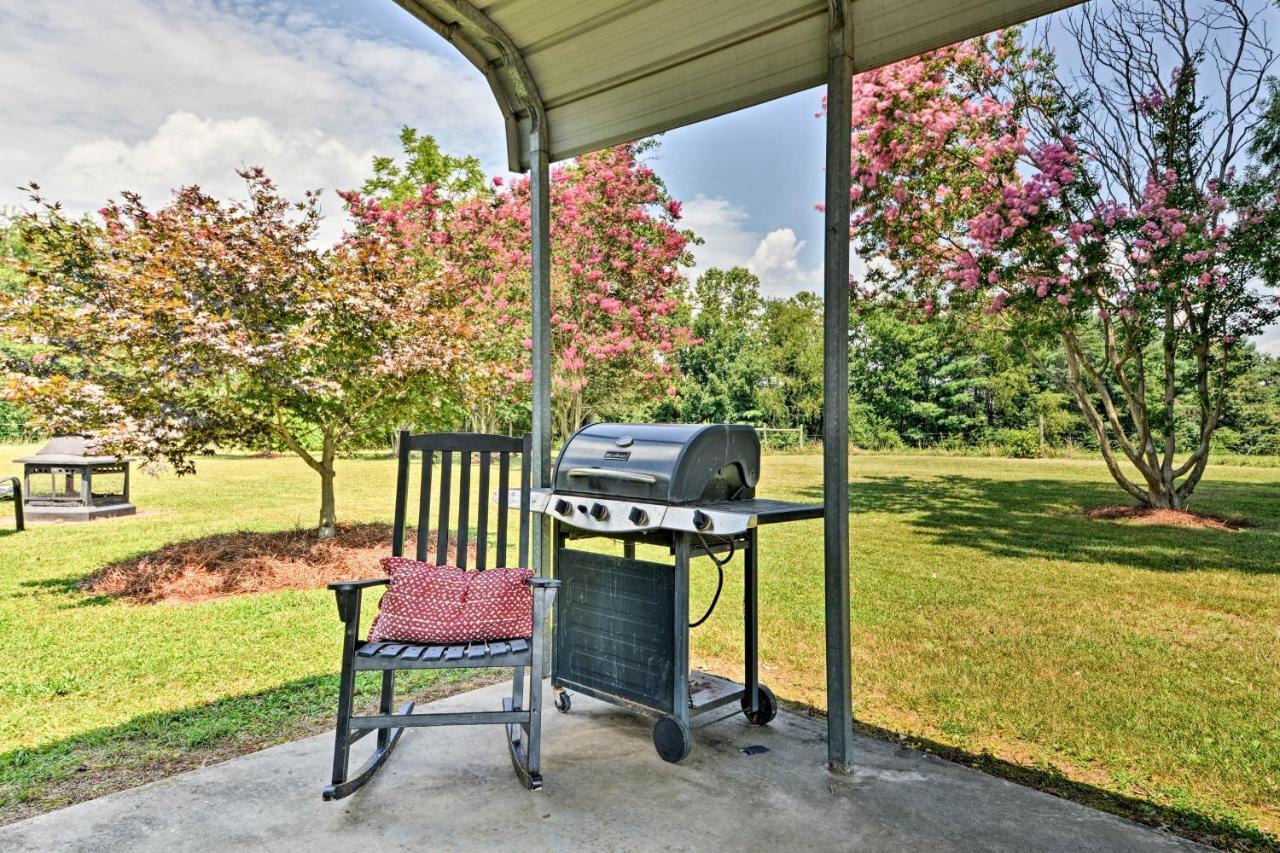 Peaceful Elkin Vacation Rental About 17 Mi To Mt Airy! Dobson Ngoại thất bức ảnh